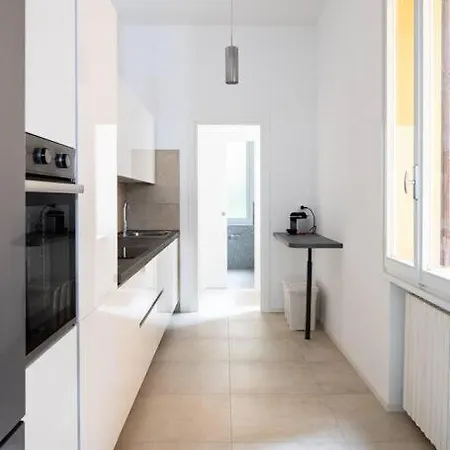 Apartment Isaia - 10 Minutes From Piazza Maggiore Bologna