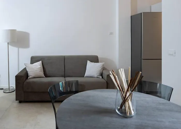 Isaia - 10 Minutes From Piazza Maggiore 볼로냐