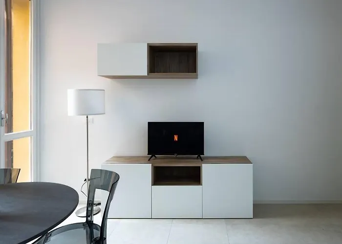 Isaia - 10 Minutes From Piazza Maggiore Apartment *