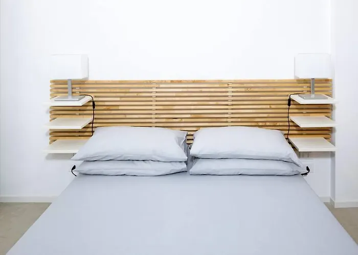 Isaia - 10 Minutes From Piazza Maggiore