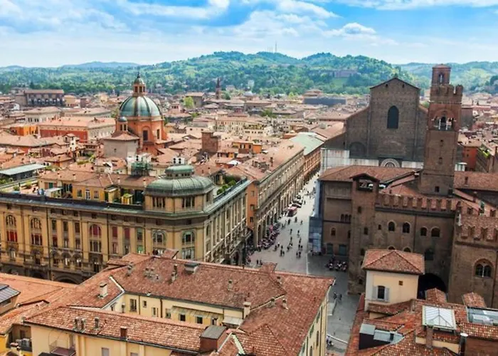 Isaia - 10 Minutes From Piazza Maggiore 아파트