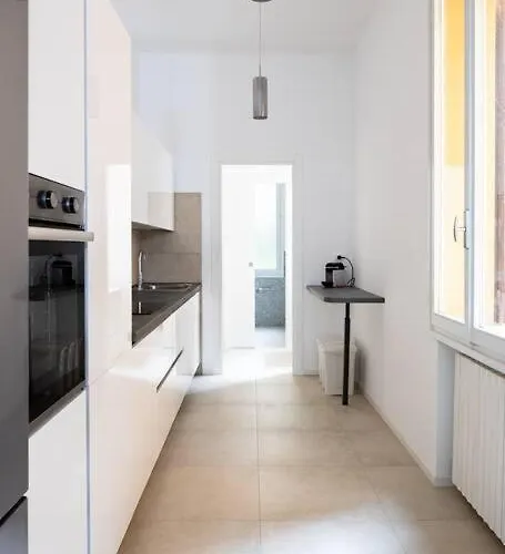 Διαμέρισμα Isaia - 10 Minutes From Piazza Maggiore Μπολόνια